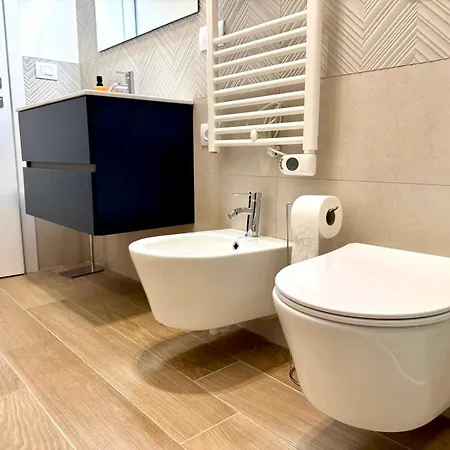 Bariamo Apartment-Central Station-Design&Comfort Apartment