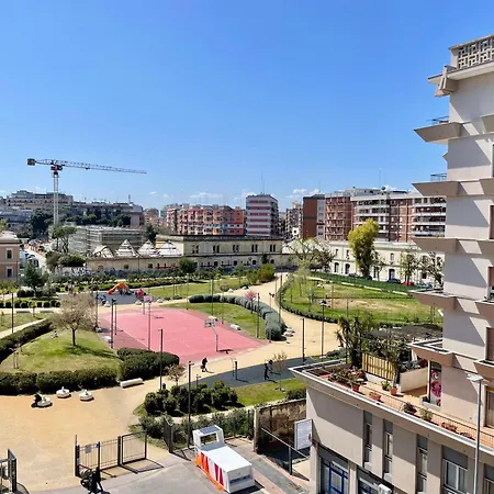 Bariamo Apartment-Central Station-Design&Comfort Apartment