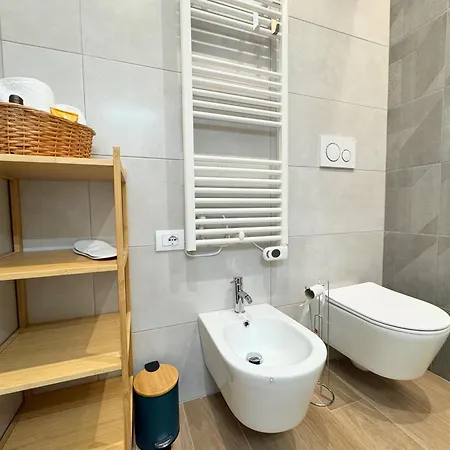 Bariamo Apartment-Central Station-Design&Comfort *