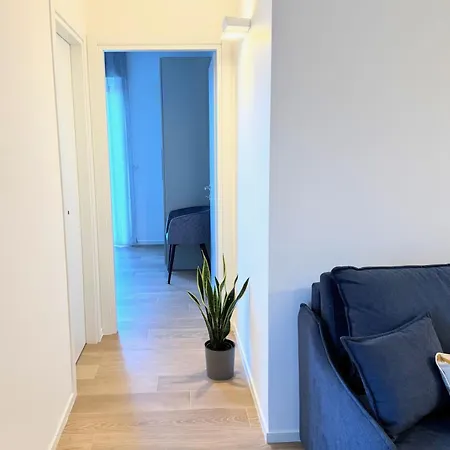 Bariamo Apartment-Central Station-Design&Comfort * Bari