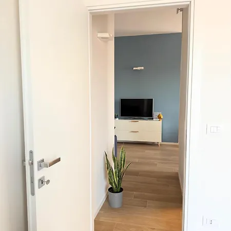 Bariamo Apartment-Central Station-Design&Comfort